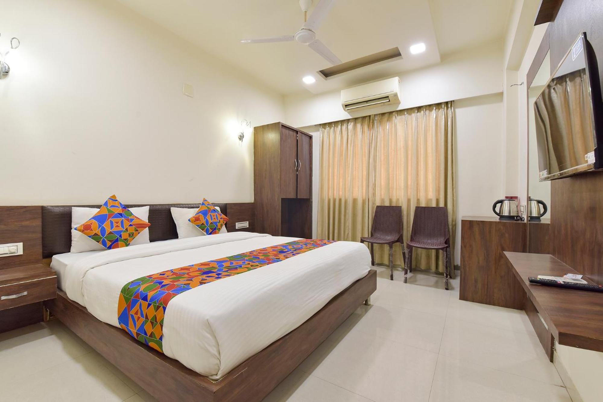 Fabhotel A1 Plaza Ахмедабад Экстерьер фото